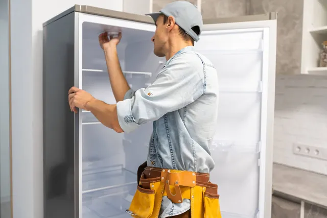 Express Refrigerator Repair Service in Manhattan