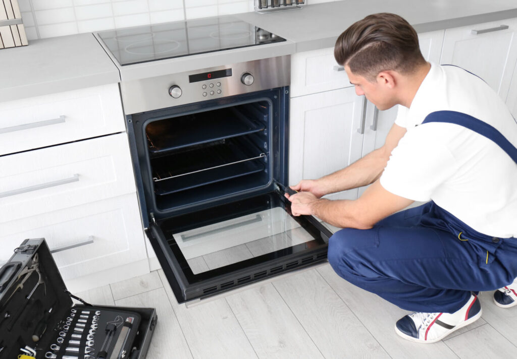 Oven repair in Manhattan